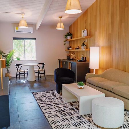 פאלם ספרינגס Azure Sky Hotel - Adults Only מראה חיצוני תמונה